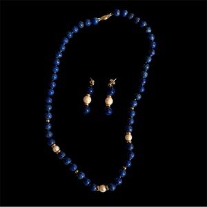 Blue Lapis Lazuli Necklace, with pearls and gold beads. A stunning piece!